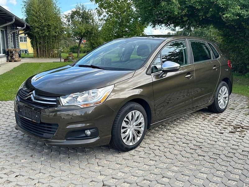 Braun Gebraucht 2014 Citroën C4 Limousine | 6.900 € (Fairer Preis) - Bild 1/4