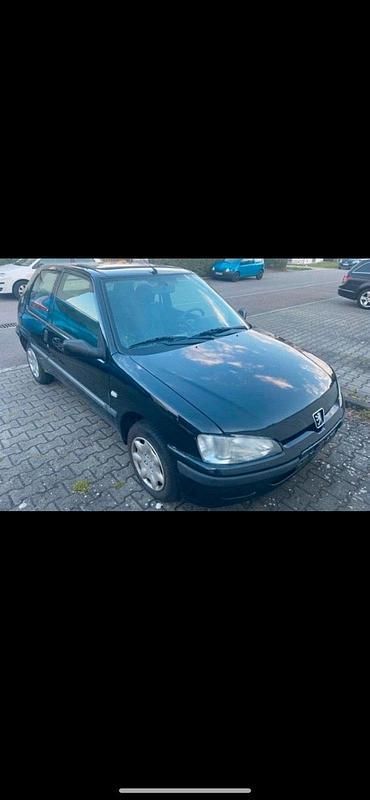 Schwarz Gebraucht 2002 Peugeot 106 Kleinwagen | 499 € (Guter Preis) - Bild 1/4