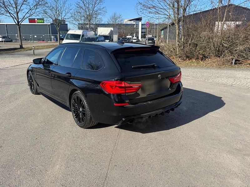 Gebraucht BMW 525 231 PS (169 kW) 2017 Schwarz Kombi