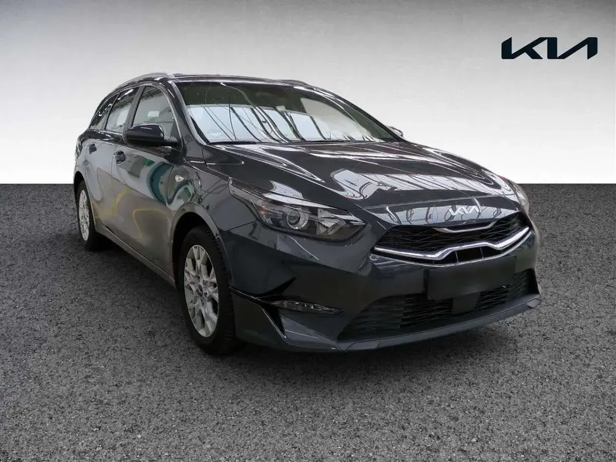 Gebraucht Kia Ceed Sportswagon Vision 140 PS (102 kW) 2025 Grau Kombi