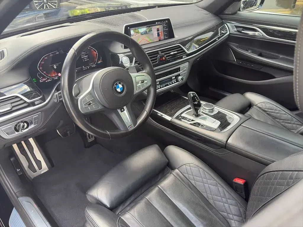 Gebraucht BMW 740 M Sport 340 PS (250 kW) 2022 Schwarz Limousine