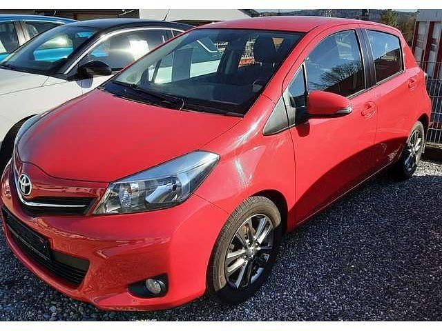 Gebraucht Toyota Yaris Edition 69 PS (50 kW) 2014 Super red 5 Kleinwagen