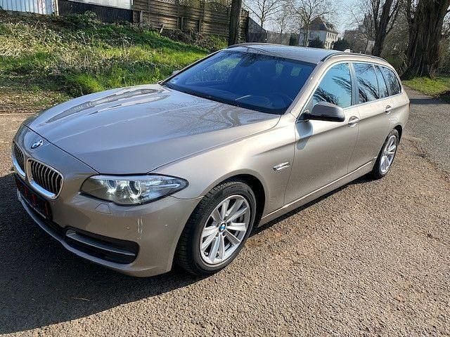 Gebraucht BMW 525 Performance 218 PS (160 kW) 2016 Silber Kombi
