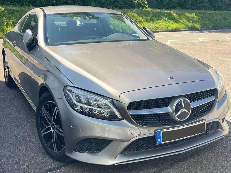 Silber Gebraucht 2019 Mercedes C200 Coupé | 32.000 € (Superpreis) - Bild 1/4