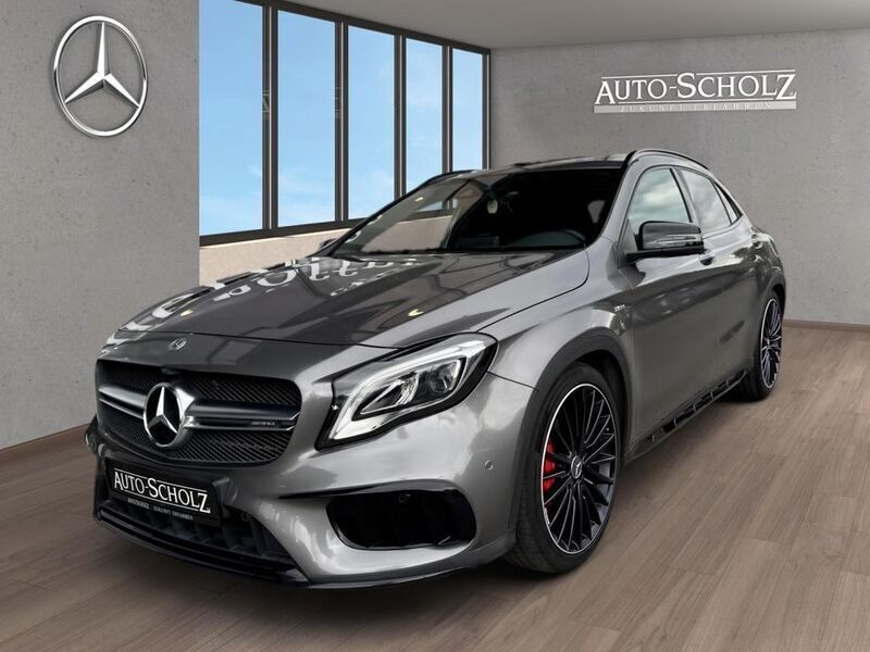 Grau Gebraucht 2018 Mercedes GLA45 AMG AMG SUV | 31.984 € (Fairer Preis) - Bild 1/4
