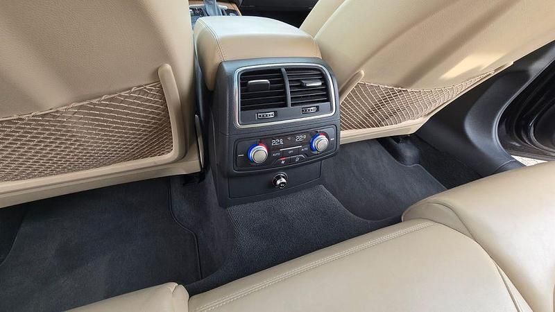 Gebraucht Audi A6 Business 218 PS (160 kW) 2016 Blau Kombi