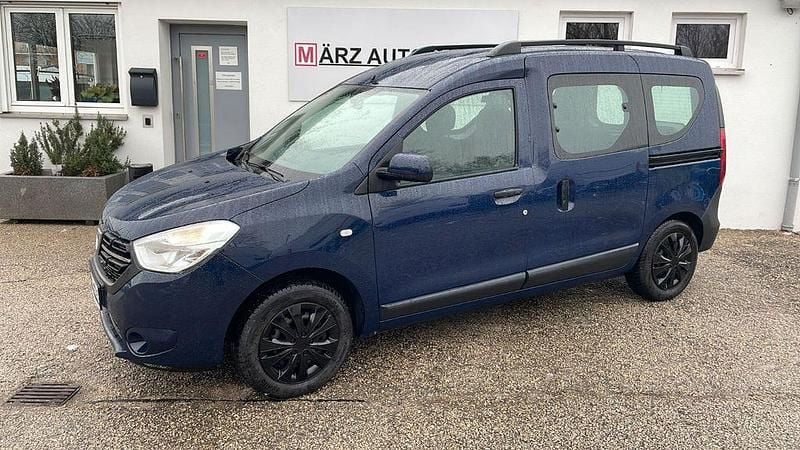 Blau Gebraucht 2019 Dacia Dokker Comfort Van / Kleinbus | 10.990 € (Fairer Preis) - Bild 1/4