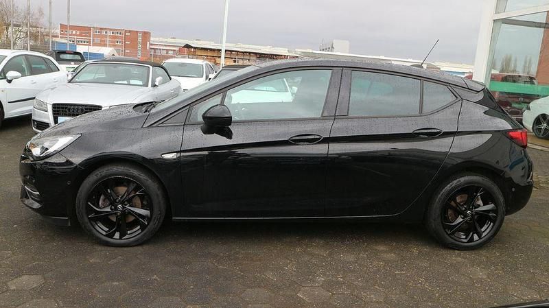 Gebraucht Opel Astra Design & Tech 145 PS (106 kW) 2021 Schwarz Limousine