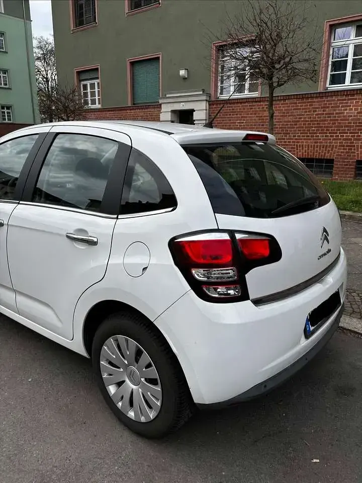 Gebraucht Citroën C3 PureTech 68 PS (50 kW) 2014 Weiß Limousine