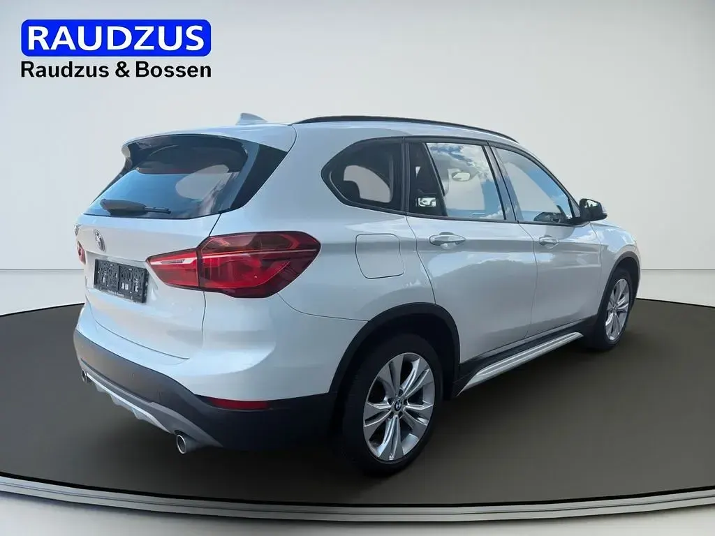 Gebraucht BMW X1 Sport Line 150 PS (110 kW) 2018 Weiß SUV