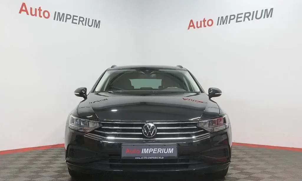 Gebraucht VW Passat 150 PS (110 kW) 2022 Schwarz Kombi