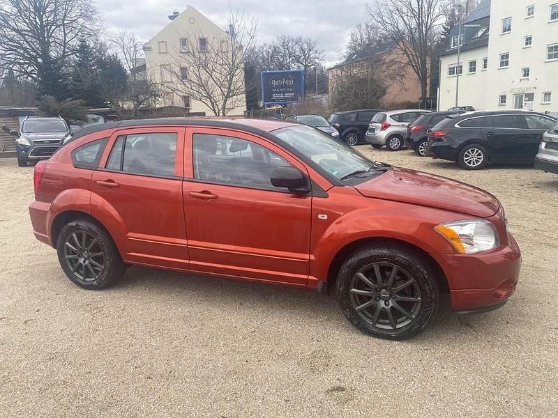 Gebraucht Dodge Caliber SXT 156 PS (114 kW) 2009 Orange Kleinwagen