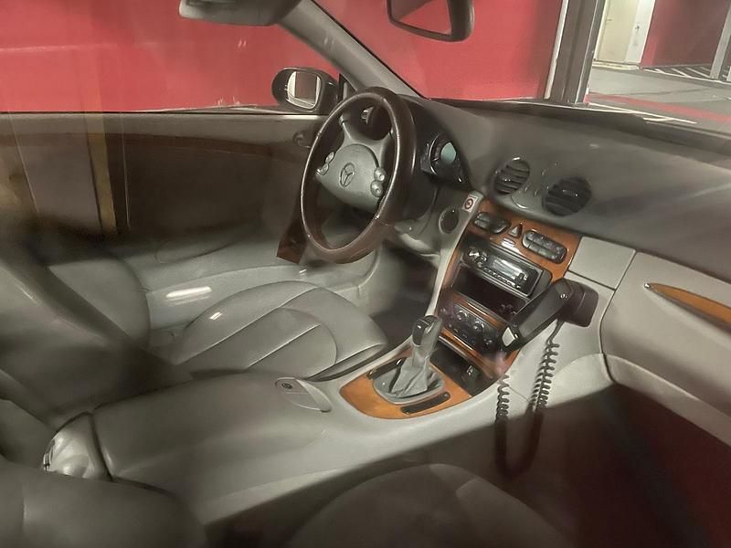 Gebraucht Mercedes CLK200 163 PS (119 kW) 2002 Schwarz Coupé