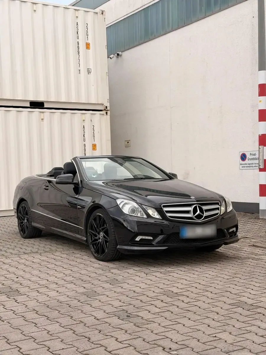 Gebraucht Mercedes E350 265 PS (194 kW) 2010 Schwarz Cabrio