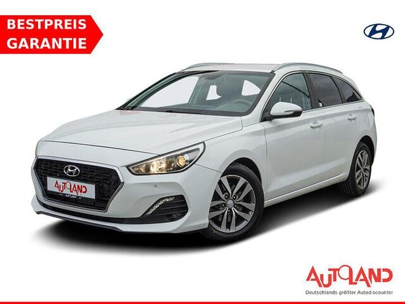 Gebraucht Hyundai i30 Style 140 PS (102 kW) 2019 Weiß Kombi