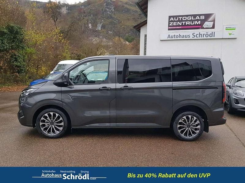 Neu Ford Tourneo Custom Titanium 170 PS (125 kW) 2025 Magneticgrau Van