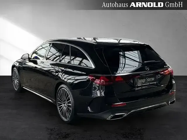 Gebraucht Mercedes E450 AMG line 367 PS (269 kW) 2024 Obsidianschwarz Kombi