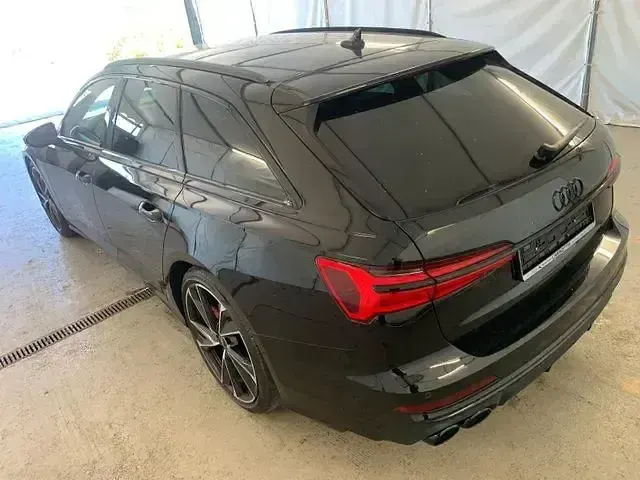 Gebraucht Audi S6 Comfort 344 PS (253 kW) 2023 Mythosschwarz metallic Kombi