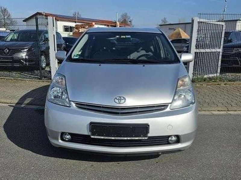 Gebraucht Toyota Prius Executive 77 PS (56 kW) 2006 Silver metallic Kleinwagen