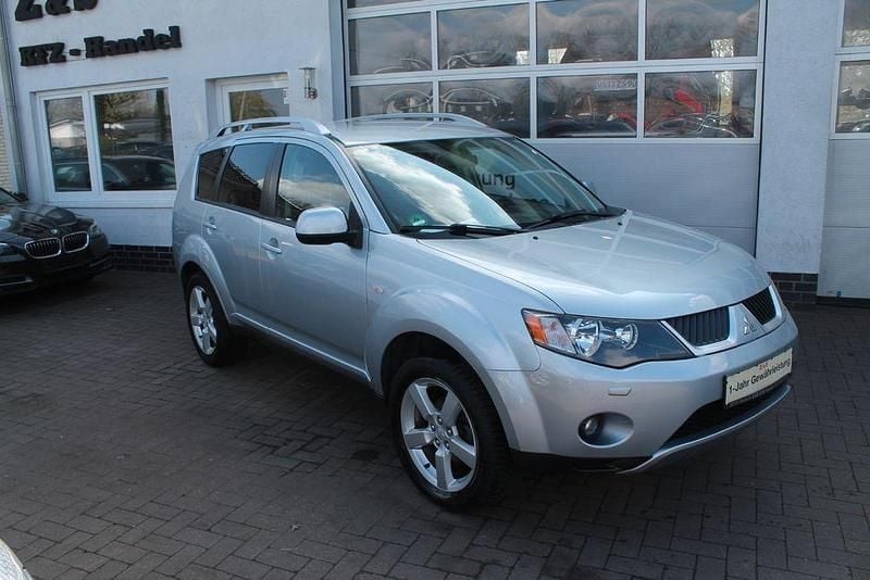Gebraucht Mitsubishi Outlander 170 PS (125 kW) 2009 Silber SUV