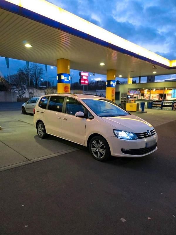 Gebraucht VW Sharan 150 PS (110 kW) 2018 Beige Van / Kleinbus