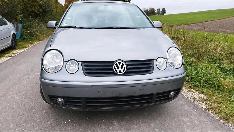 Gebraucht VW Polo 75 PS (55 kW) 2004 Silber Kleinwagen