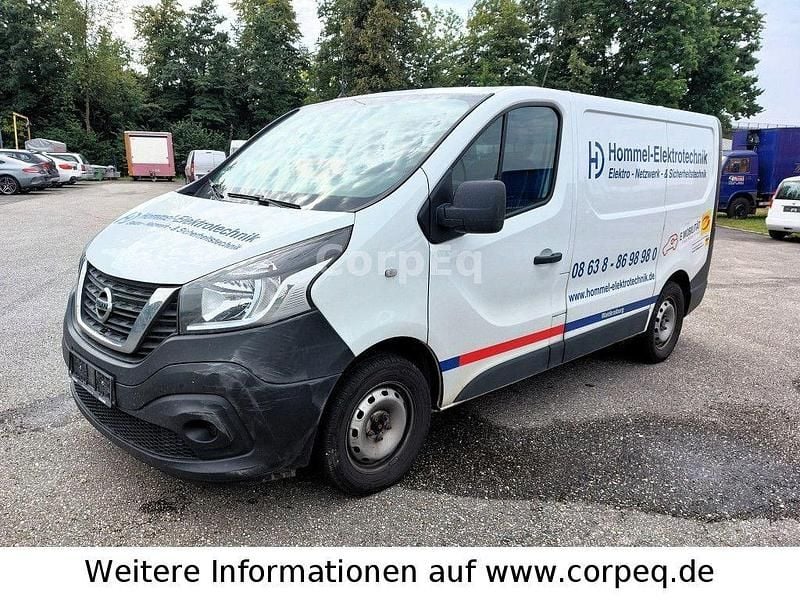 Weiß Gebraucht 2020 Nissan NV300 Comfort Van | 9.900 € (Fairer Preis) - Bild 1/4
