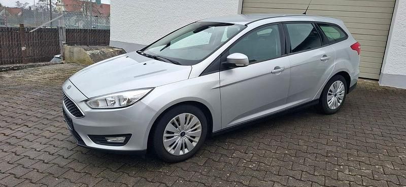 Gebraucht Ford Focus 150 PS (110 kW) 2016 Grau Limousine