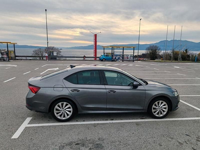 Gebraucht 2024 Skoda Octavia Style Limousine | 23.500 € (Superpreis) - Bild 1/4