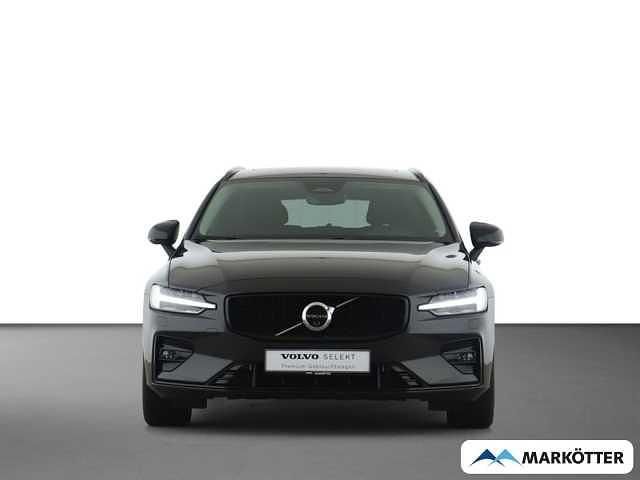 Gebraucht Volvo V60 145 PS (106 kW) 2024 Kombi