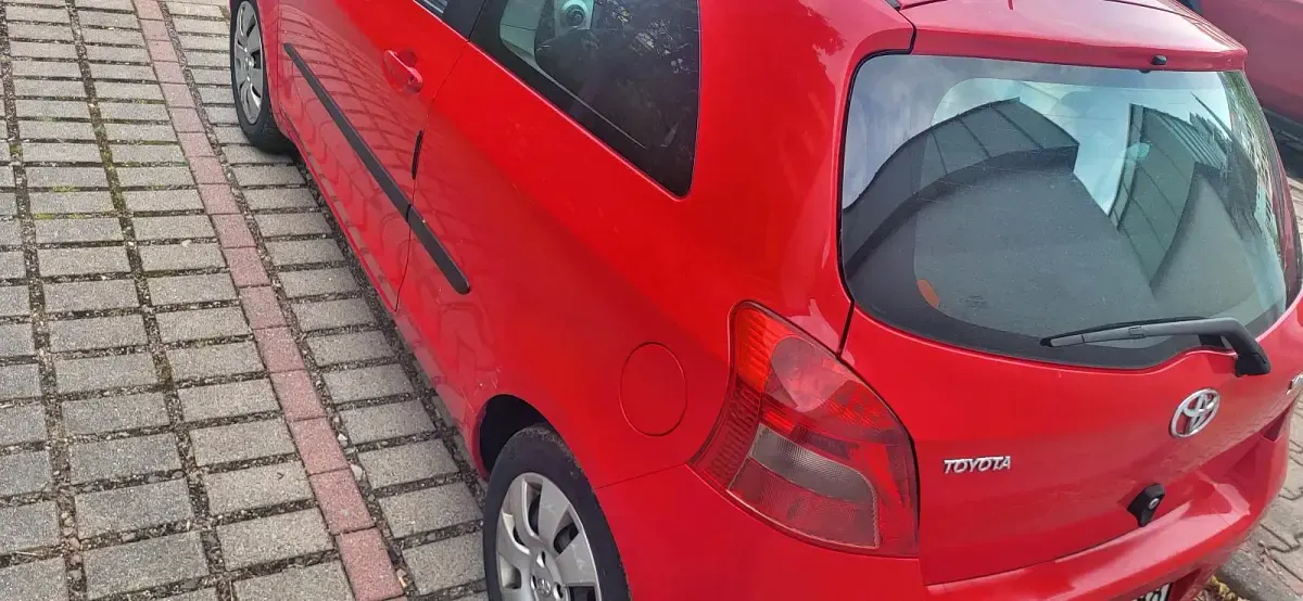 Gebraucht Toyota Yaris 87 PS (63 kW) 2006 Rot Kleinwagen