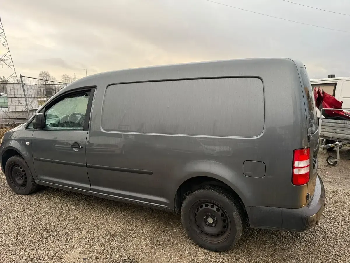 Second-hand VW Caddy Maxi 105 CP (77 kW) 2012 Gri Monovolum