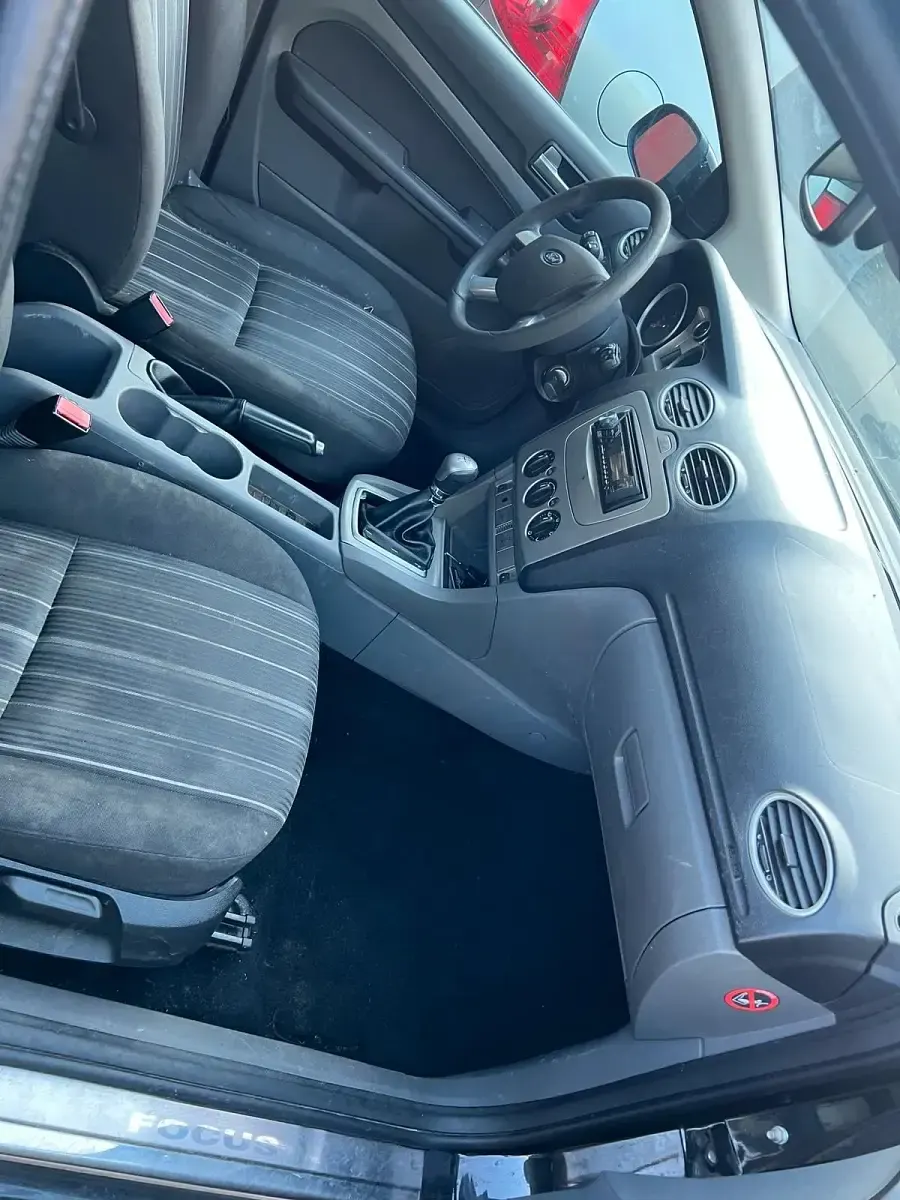 Gebraucht Ford Focus 85 PS (62 kW) 2008 Schwarz Kombi