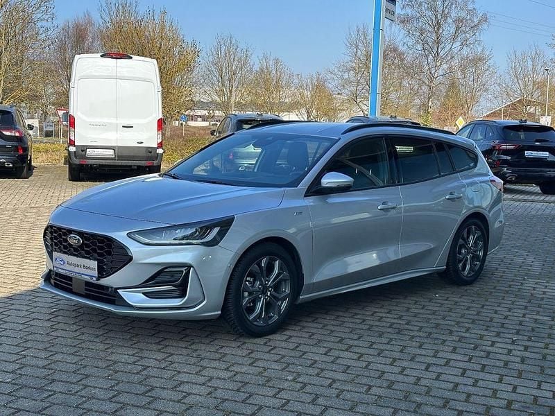 Gebraucht Ford Focus ST-Line X 155 PS (114 kW) 2025 Silber Limousine