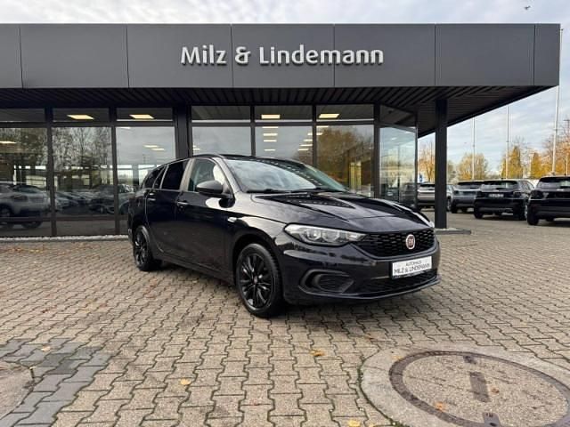 Schwarz Gebraucht 2019 Fiat Tipo Street Kombi | 10.490 € (Guter Preis) - Bild 1/4