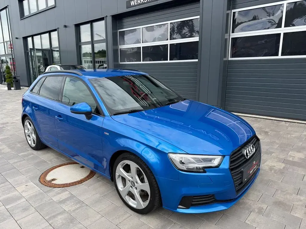 Gebraucht Audi A3 S-Line 116 PS (85 kW) 2019 Blau Limousine