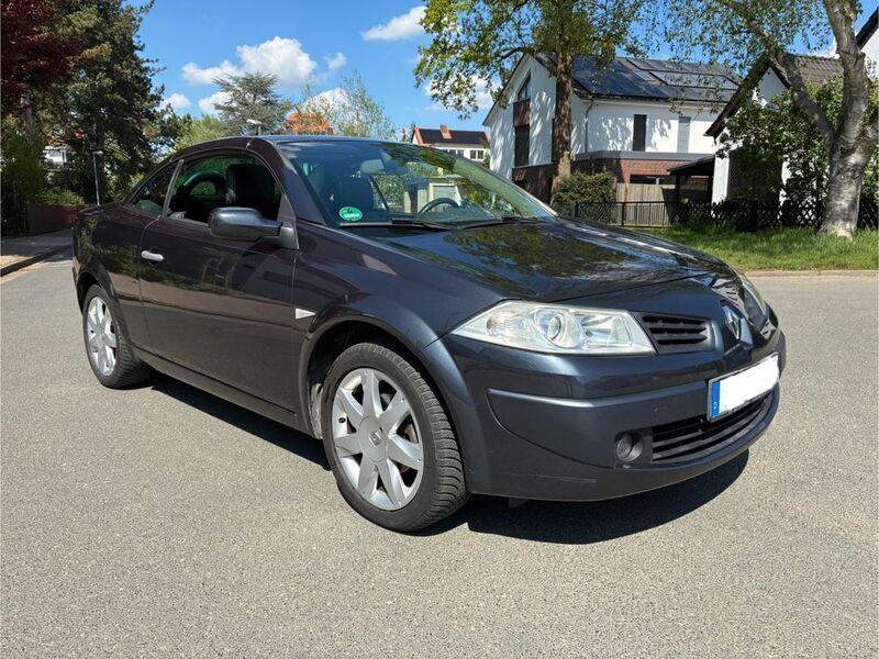 Grau Gebraucht 2007 Renault Mégane Cabriolet Exception Cabrio | 1.400 € (Guter Preis) - Bild 1/4
