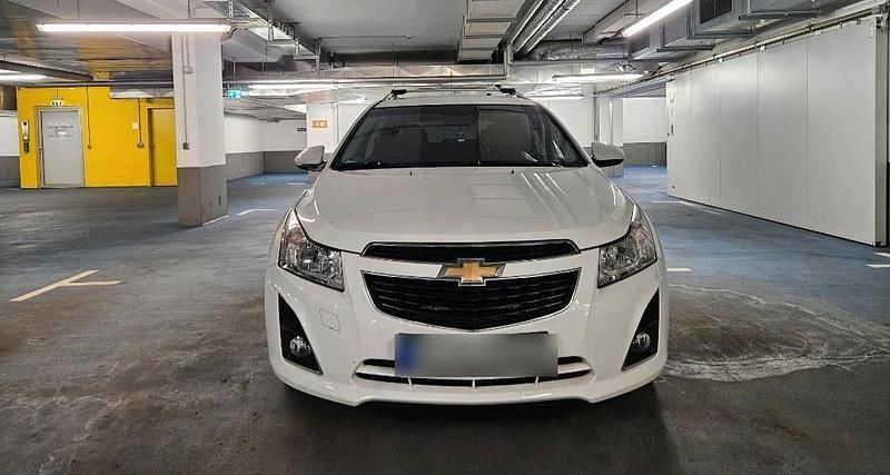 Gebraucht Chevrolet Cruze 140 PS (102 kW) 2013 Weiß Kombi