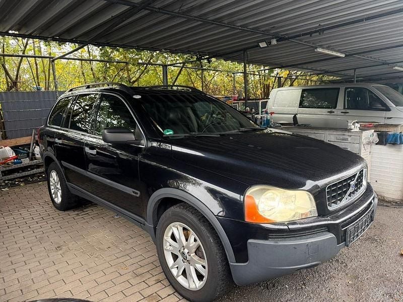 Schwarz Gebraucht 2006 Volvo XC90 Momentum SUV | 3.300 € - Bild 1/4