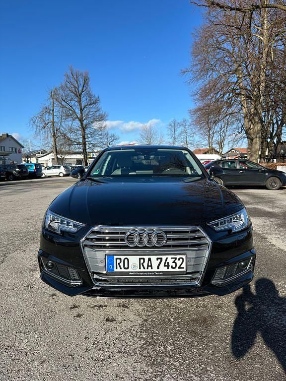 Schwarz Gebraucht 2016 Audi A4 Sport Limousine | 21.400 € (Etwas zu teuer) - Bild 1/4