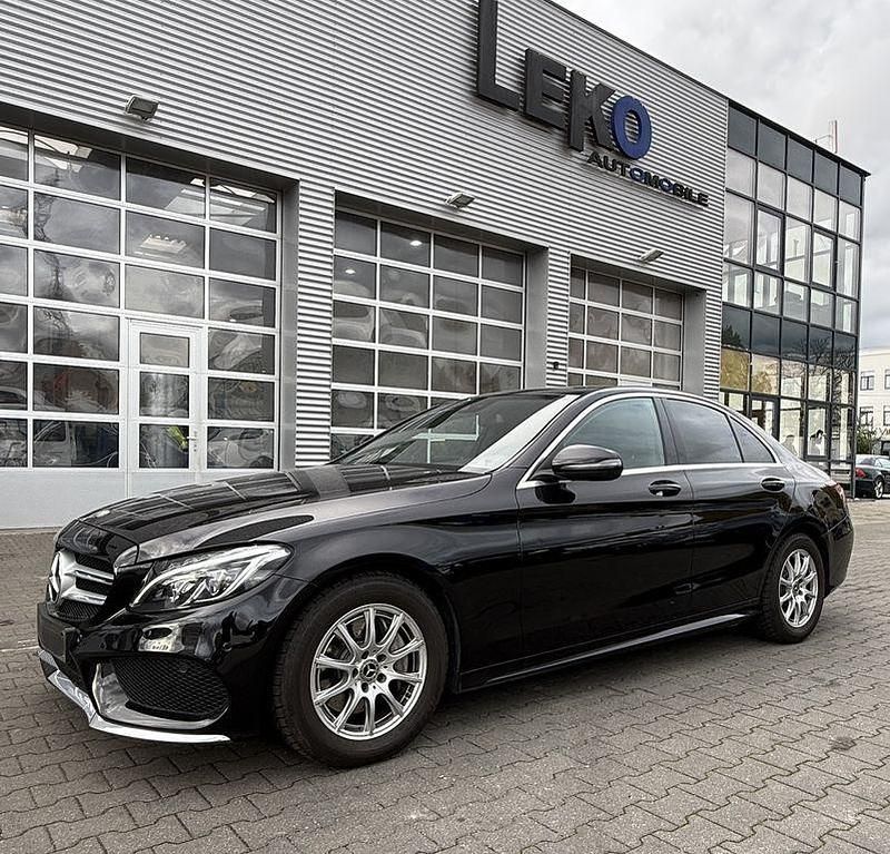 Schwarz Gebraucht 2018 Mercedes C220 Limousine | 27.490 € (Teuer) - Bild 1/4