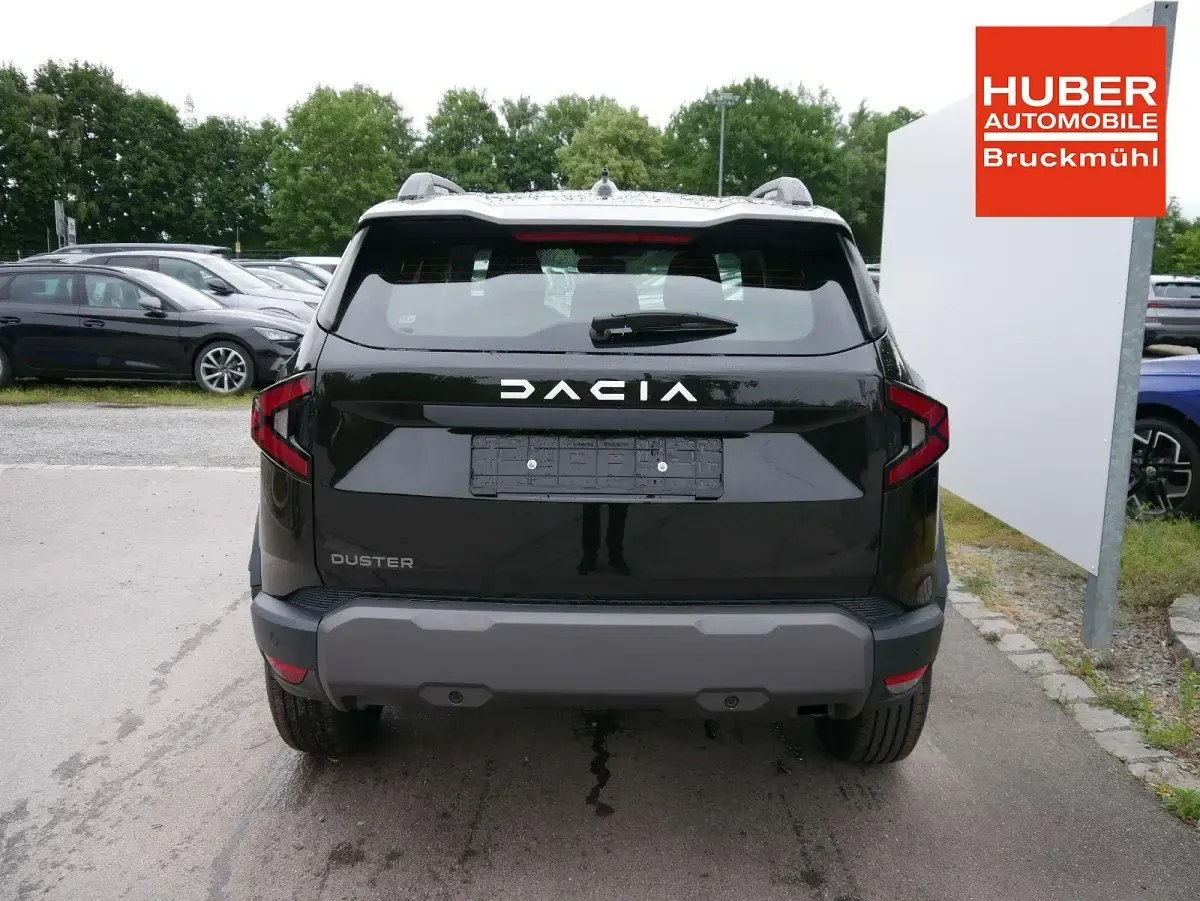 Neu Dacia Duster Expression 140 PS (102 kW) 2026 Nacréschwarz SUV