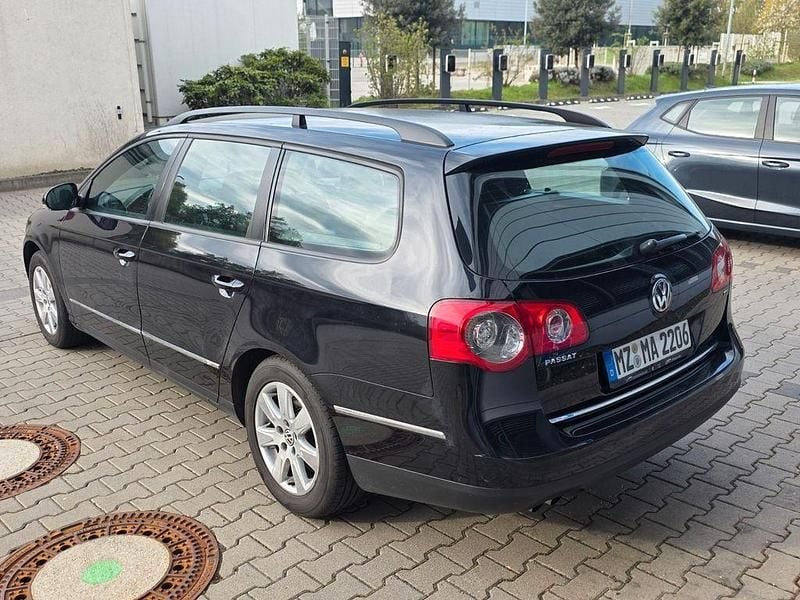 Gebraucht VW Passat Highline 160 PS (117 kW) 2009 Schwarz Kombi