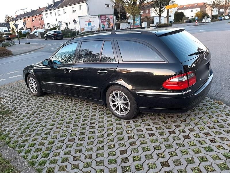 Gebraucht Mercedes E280 Avantgarde 231 PS (169 kW) 2006 Schwarz Kombi