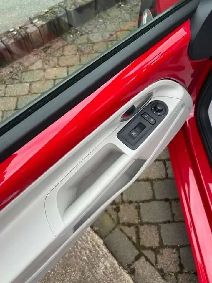 Gebraucht VW up! move up! 75 PS (55 kW) 2012 Rot Kleinwagen