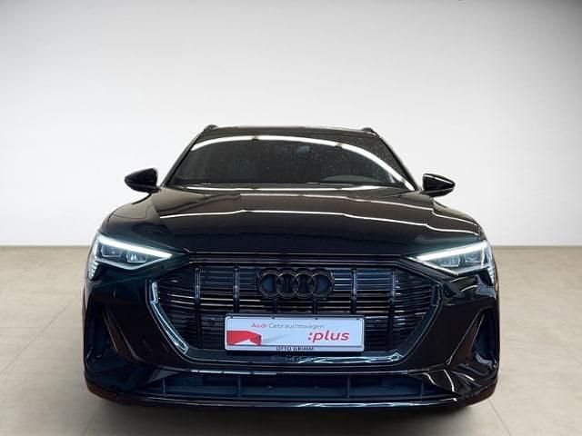Gebraucht Audi e-tron Sportback S-Line 300 kW (408 PS) 2023 Brillantschwarz SUV