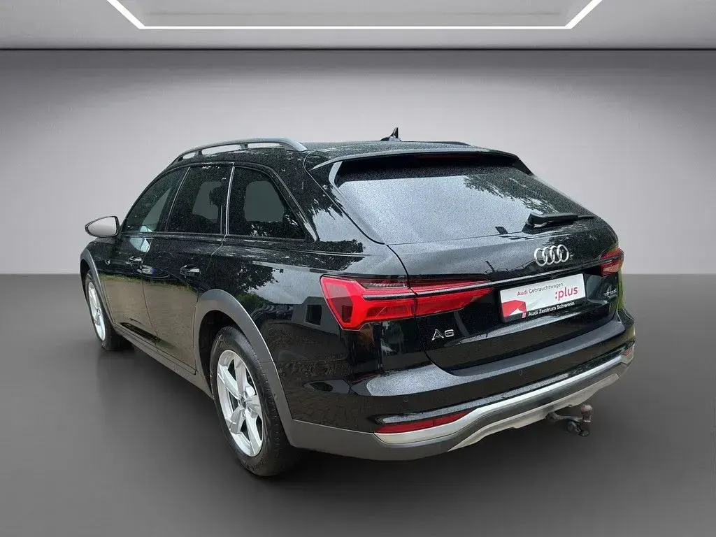 Gebraucht Audi A6 Allroad Premium 204 PS (150 kW) 2023 Mythosschwarz metallic Kombi