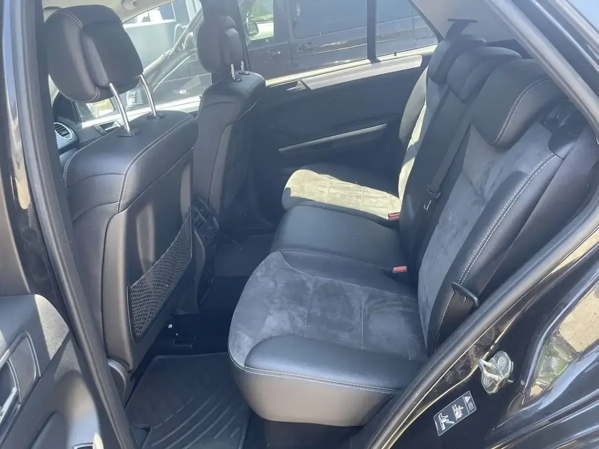 Gebraucht Mercedes ML350 231 PS (169 kW) 2011 Schwarz SUV