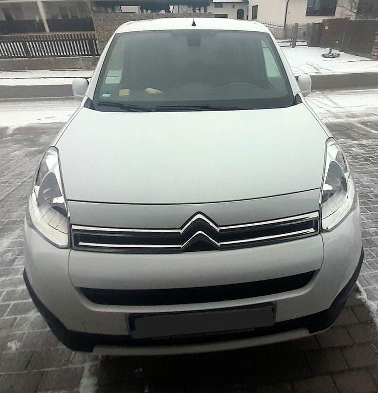 Weiß Gebraucht 2017 Citroën Berlingo Van / Kleinbus | 6.400 € (Fairer Preis) - Bild 1/4