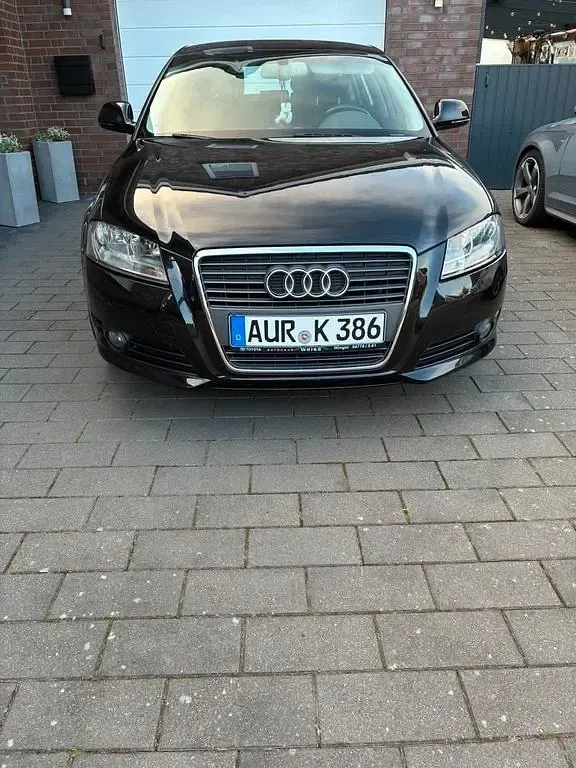 Gebraucht Audi A3 Attraction 105 PS (77 kW) 2010 Schwarz Kleinwagen